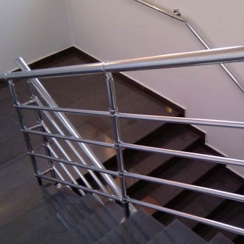 Najtańszy system balustrad do własnego montażu!